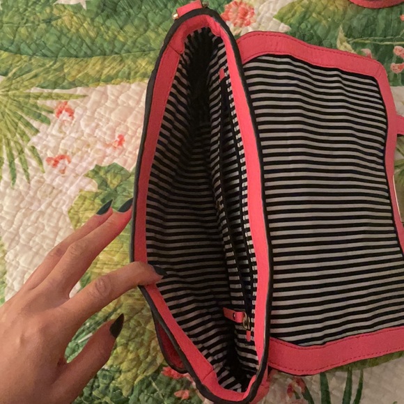 Kate spade crossbody - Picture 4 of 11